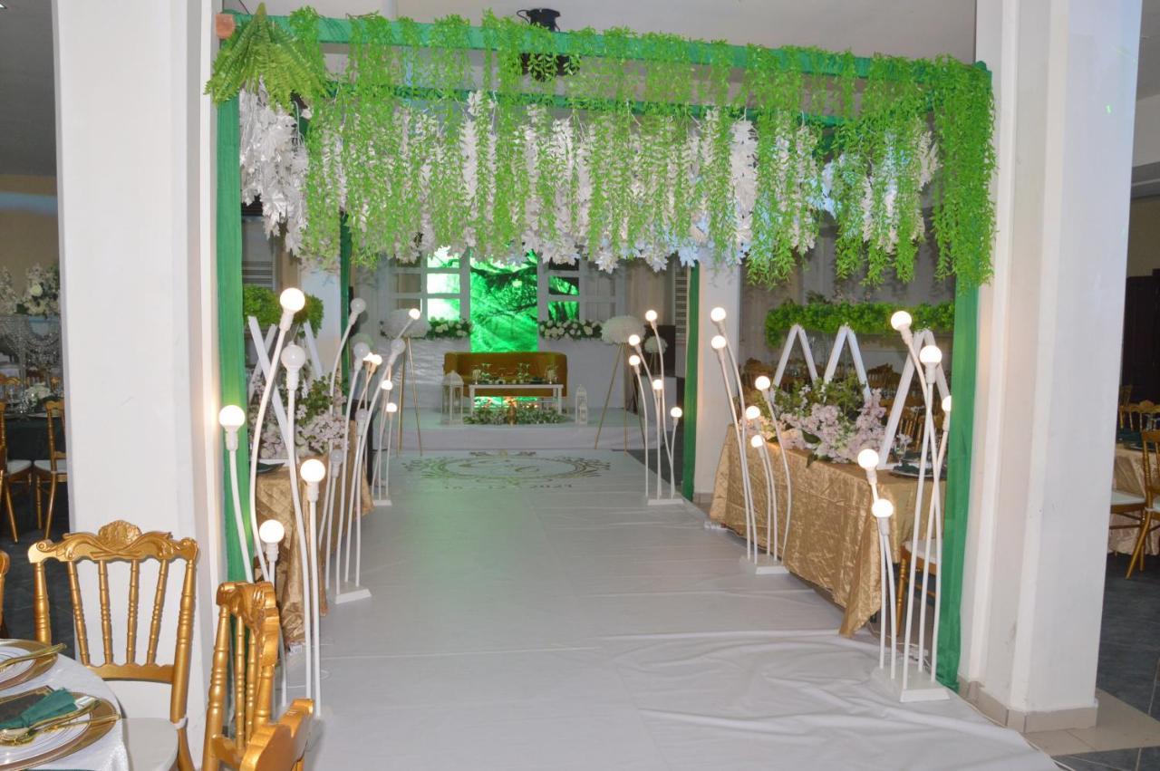 Hotel Vallee Des Princes Douala Dış mekan fotoğraf