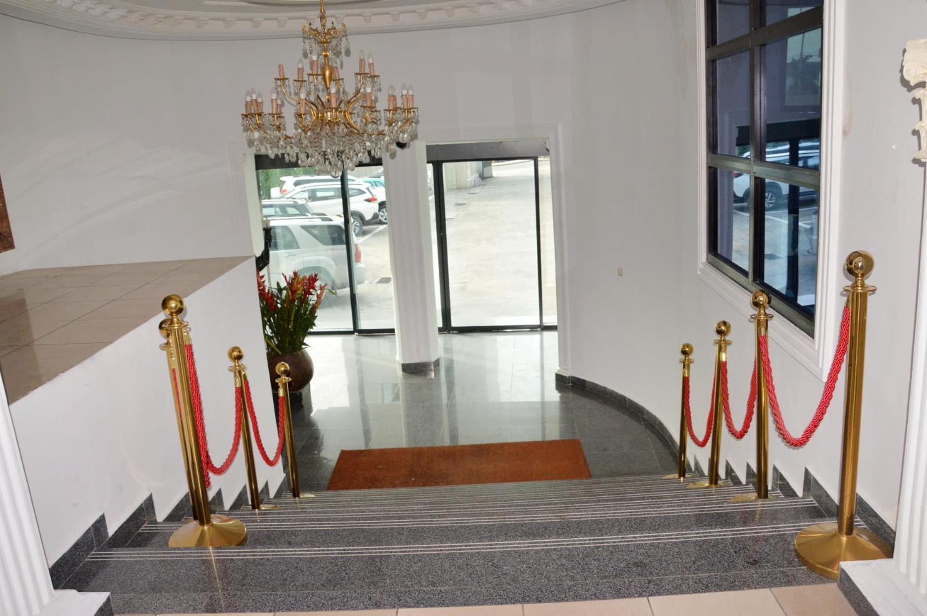 Hotel Vallee Des Princes Douala Dış mekan fotoğraf