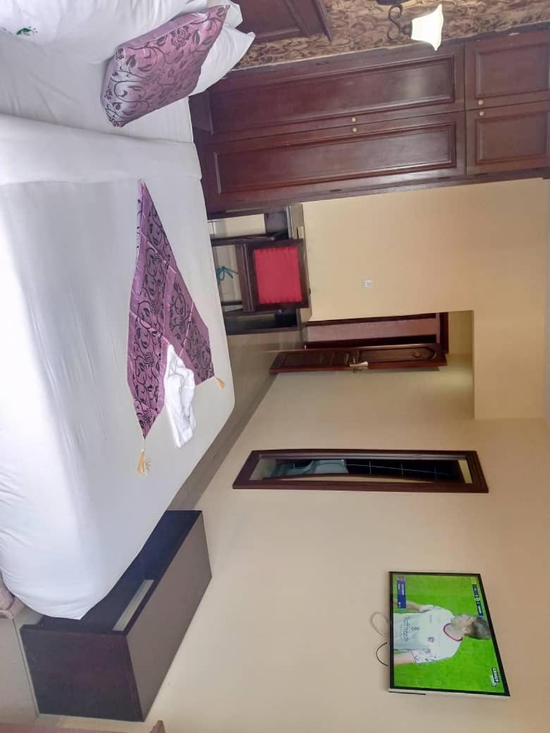Hotel Vallee Des Princes Douala Dış mekan fotoğraf