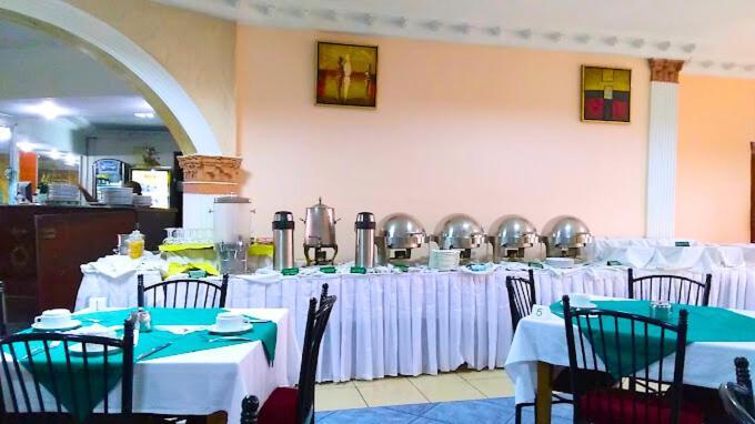 Hotel Vallee Des Princes Douala Dış mekan fotoğraf